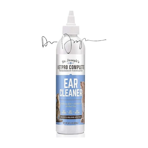 8 Ounce Ear Cleaner Solution for Cats and Dogs with Aloe and Vitamin E