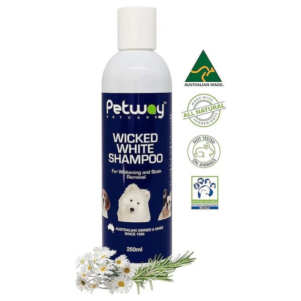 Advanced Stain Removal Shampoo for Dogs with White Coat Natural Ingredients pH Balanced