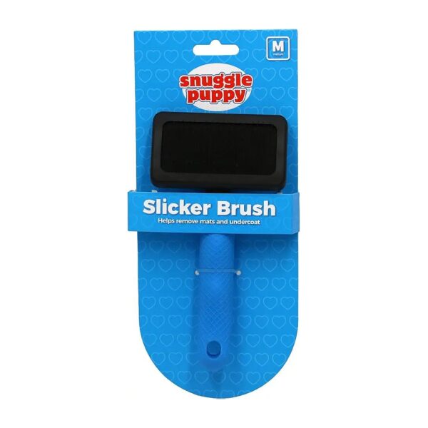 An Innovative Slicker Brush for Medium Dogs that Removes Loose Hair