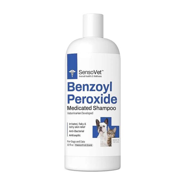 Benzoyl Peroxide Shampoo for Cats and Dogs with Natural Moisturizers and Gentle Base