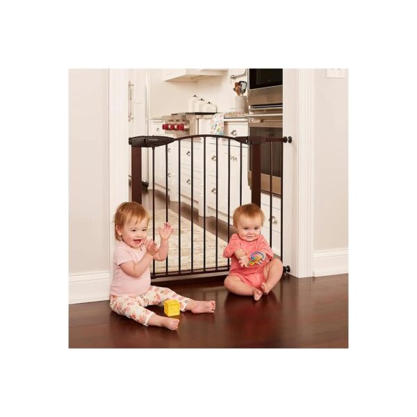 Closing Baby Gate with Pressure Mount and 22" Wide Door