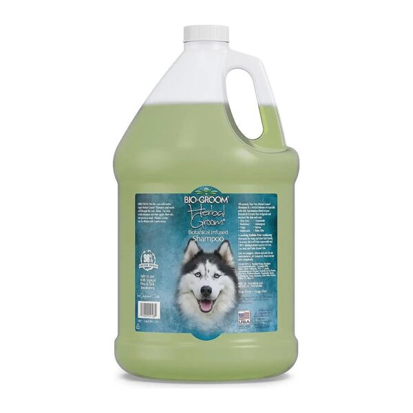 Free and Dye-Free Dog Shampoo for a Softer Coat