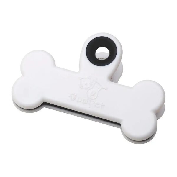 Fresh and Secure Pet Food Storage with This White and Black Pet Food Bag Clip