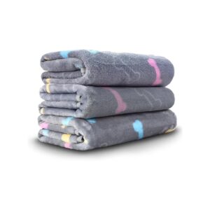 Large Grey Fleece Dog Blanket Soft Fluffy Premium Blanket for Pet Puppy Cat Paw