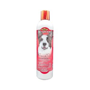 Natural Flea and Tick Repellent Shampoo for Dogs and Cats - Cruelty-Free and Sulfate-Free