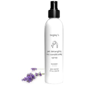 Natural Lavender Scented Pet Detangling Spray for Dogs and Cats - 8 oz