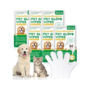 Natural and Organic Pet Grooming Wipes for Cats and Dogs