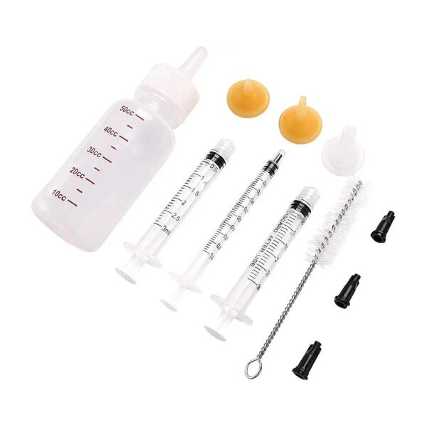 Silicone Pet Feeding Bottles with Soft and Flexible Nipples for Stress-Free Feeding