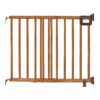 Simple to Install Oak Wood Pet and Baby Safety Gate with Auto-Close Function