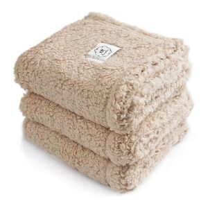 Soft Sherpa Fleece Pet Blanket for Small Dogs and Cats