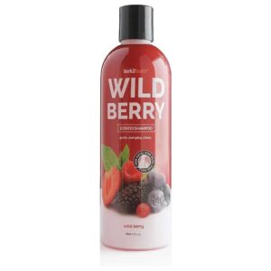 Soothing Wild Berry Scented Dog Shampoo for Dry, Itchy Coat Relief