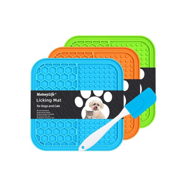 Suction Cup Lick Mat for Dogs and Cats Reduces Anxiety and Destructive Behavior