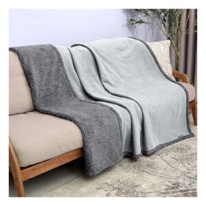 Waterproof Fleece and Sherpa Reversible Pet Blanket for Couch or Bed