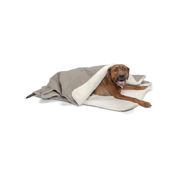 Waterproof Thermal Blanket for Dogs & Cats Reflects Body Heat for Cozy Comfort