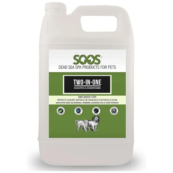 in-One Pet Shampoo and Conditioner for Dogs and Cats with Vitamins and Essential Oils